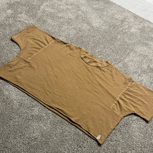 Free People FP Movement Tan Women's Top cropped boxy size large trendy - Picture 6 of 8